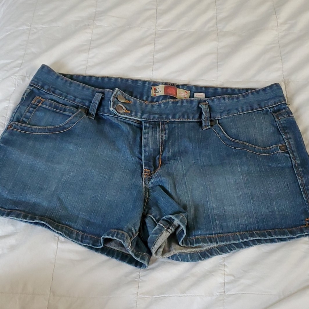 Old Navy blue denim low rise shorts size 14 cute!!